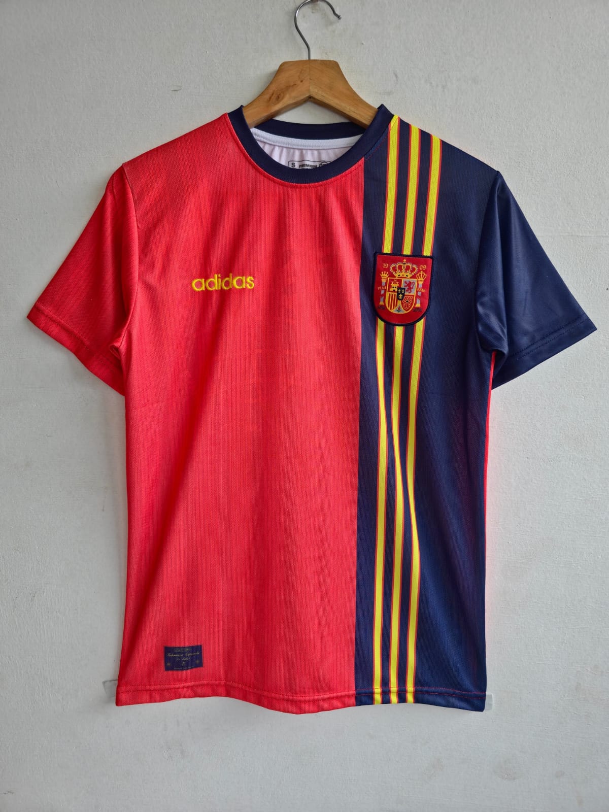 Spain 1996 Home (F.TORRES) - View 1
